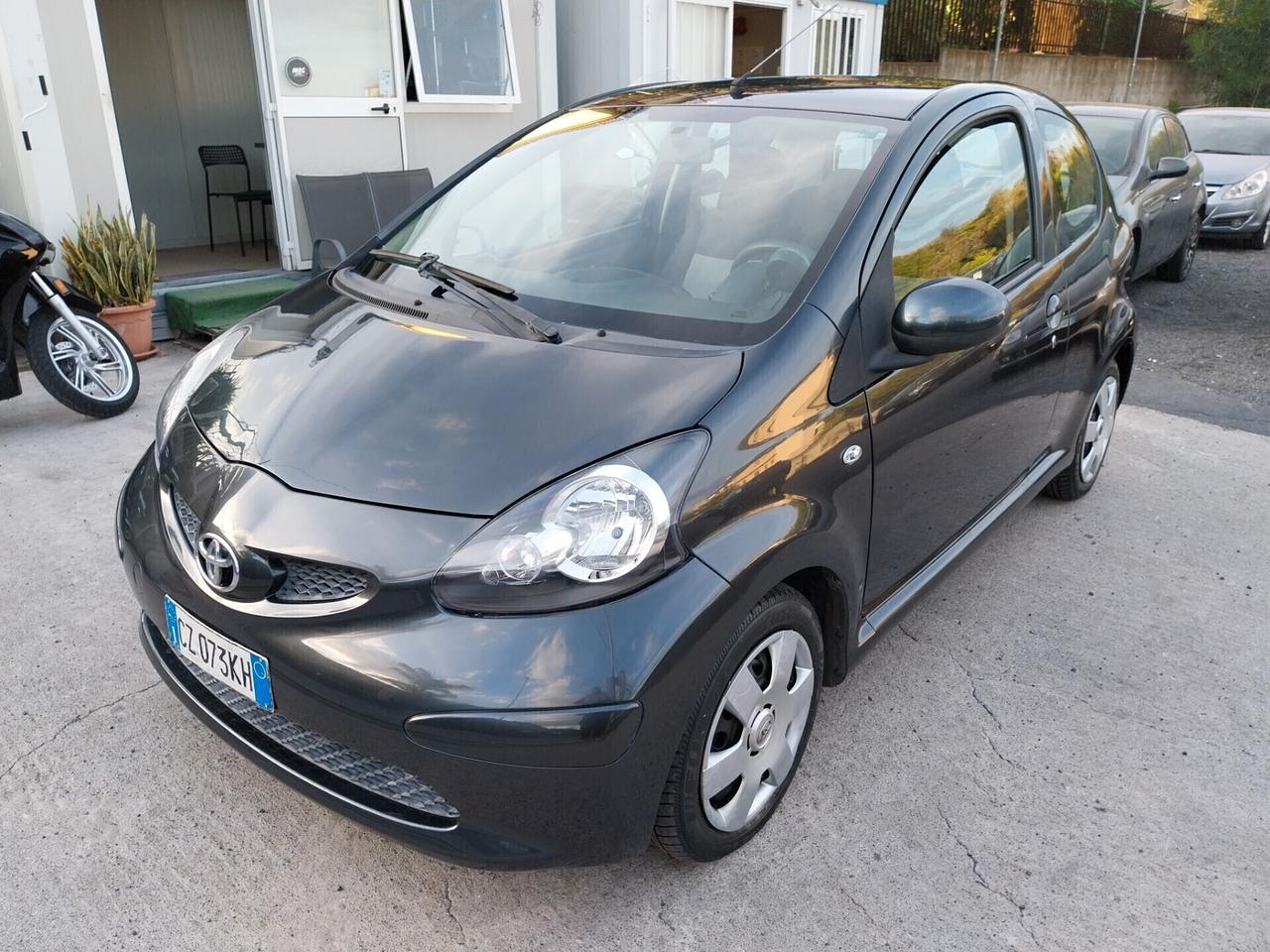 TOYOTA AYGO 1.0 BENZINA SOLO 120.000 KM 2006