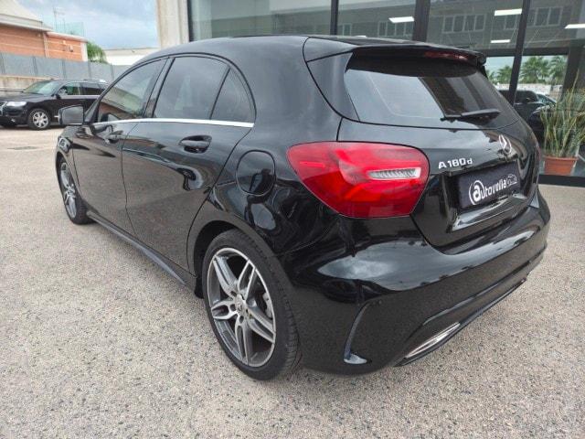 MERCEDES-BENZ A 180 d Premium