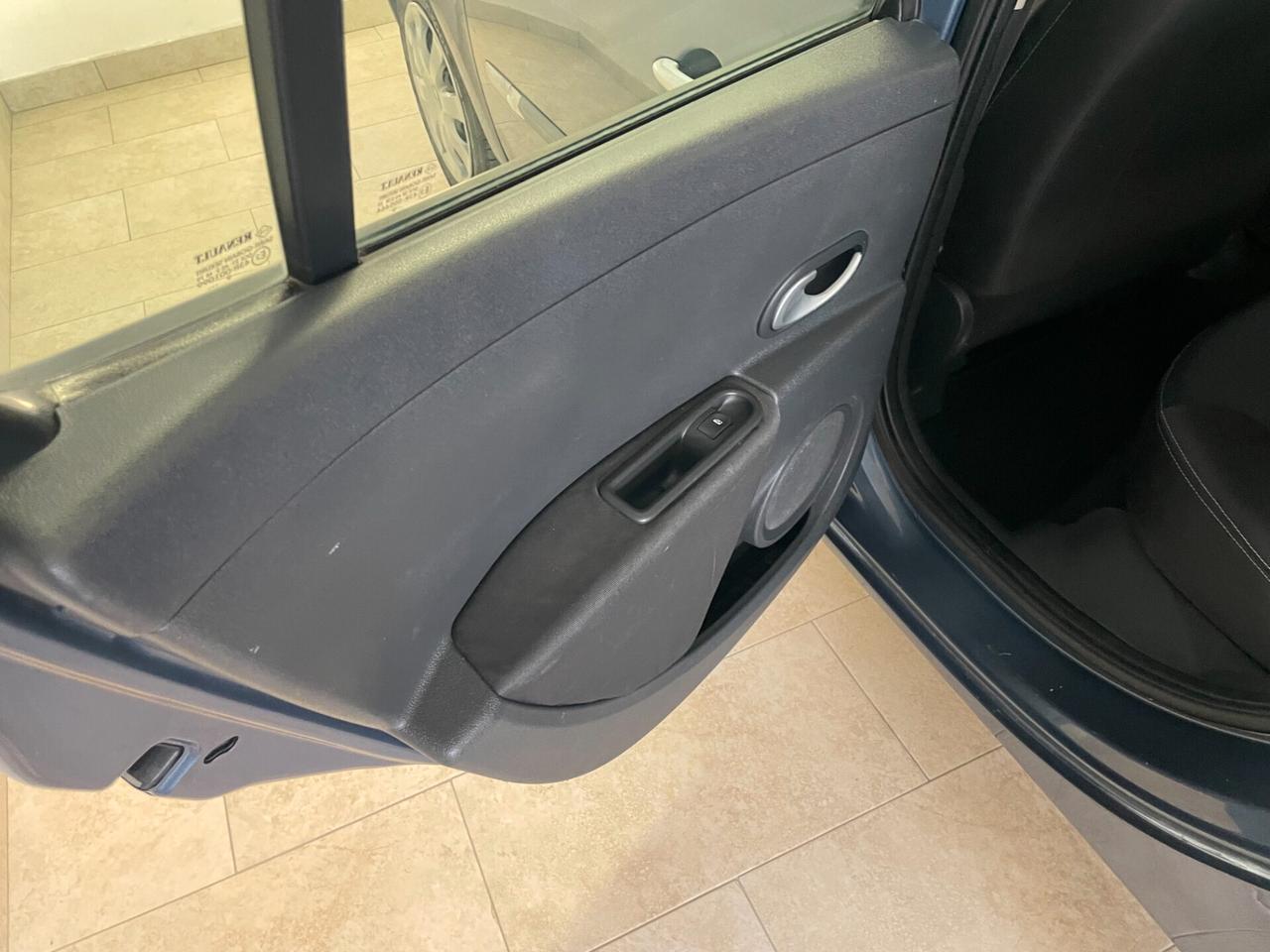 Renault Clio 1.2 GPL 5p Dynamique Distribuzione Tagliandata Neopatentati