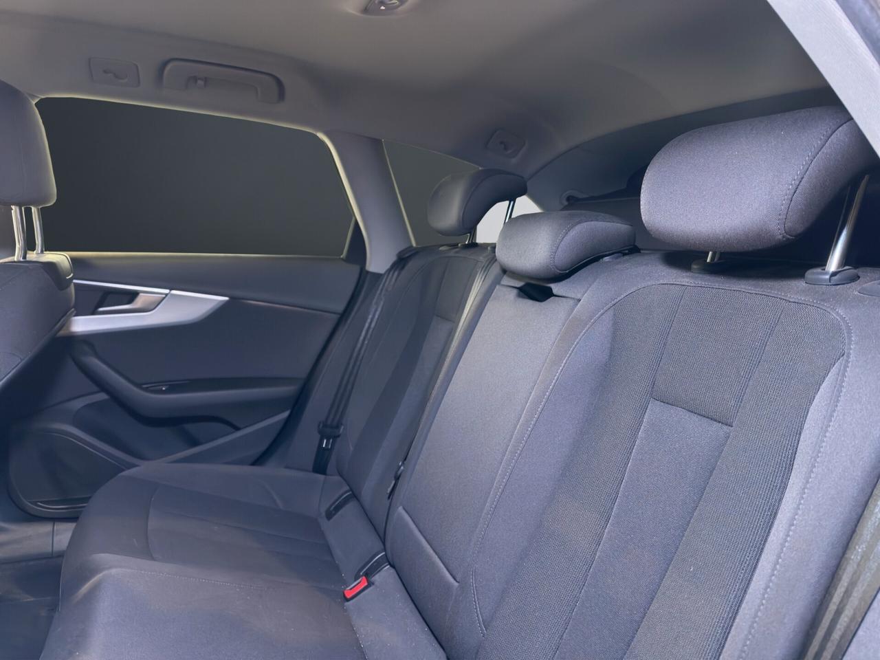 Audi A4 Avant 2.0 TDI 150 CV S tronic Business Sport