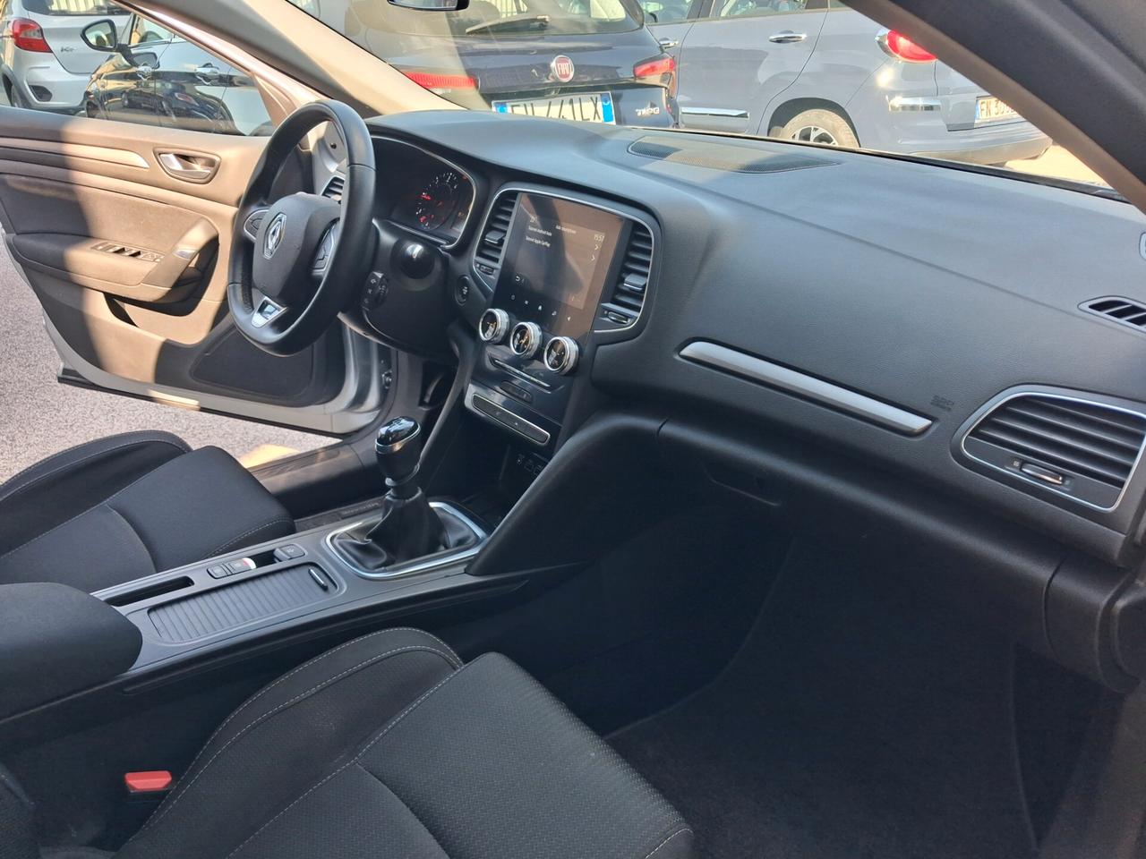 Renault Megane Mégane Blue dCi 115 CV NAVIGATORE FARI FULL LED, GARANZIA 12 MESI CON CERTIFICATO DI CONFORMITA'