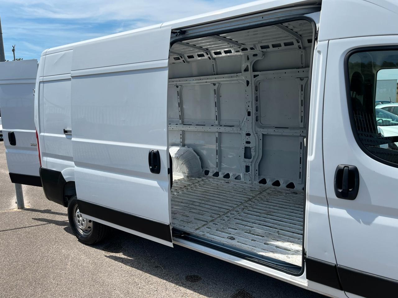 Peugeot Boxer 335 2.2 BlueHDi 140 S&S PLM-TM Furgone