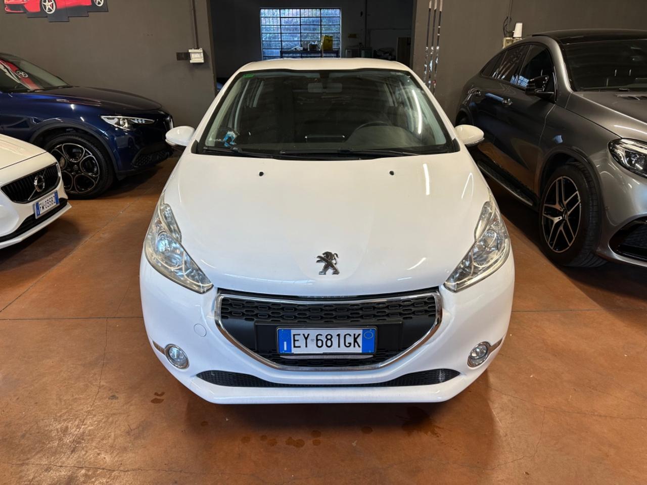 Peugeot 208 1.4 HDi 68 CV 5 porte Active