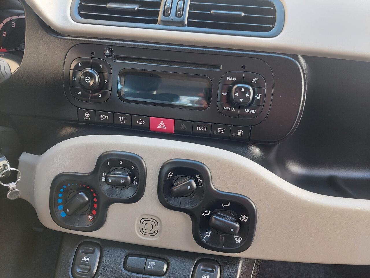 Fiat Panda 0.9 TwinAir Turbo Natural Power Lounge