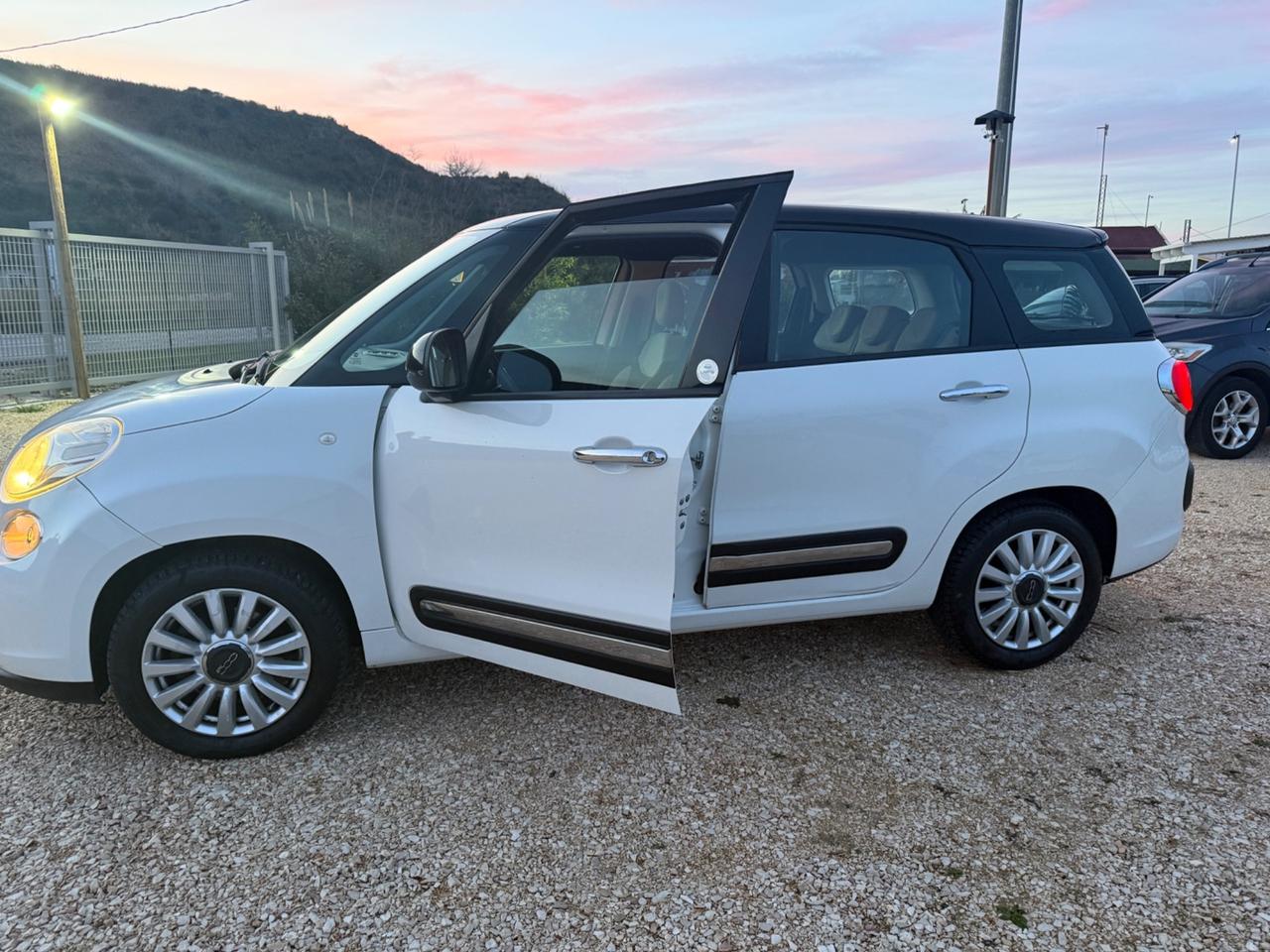 Fiat 500L 1.6 Multijet 120 CV LIVING 7 posti PERMUTE