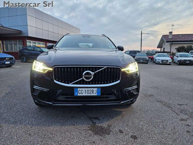VOLVO XC60 XC60 II 2022 2.0 b4 Momentum Pro auto - GG102RJ