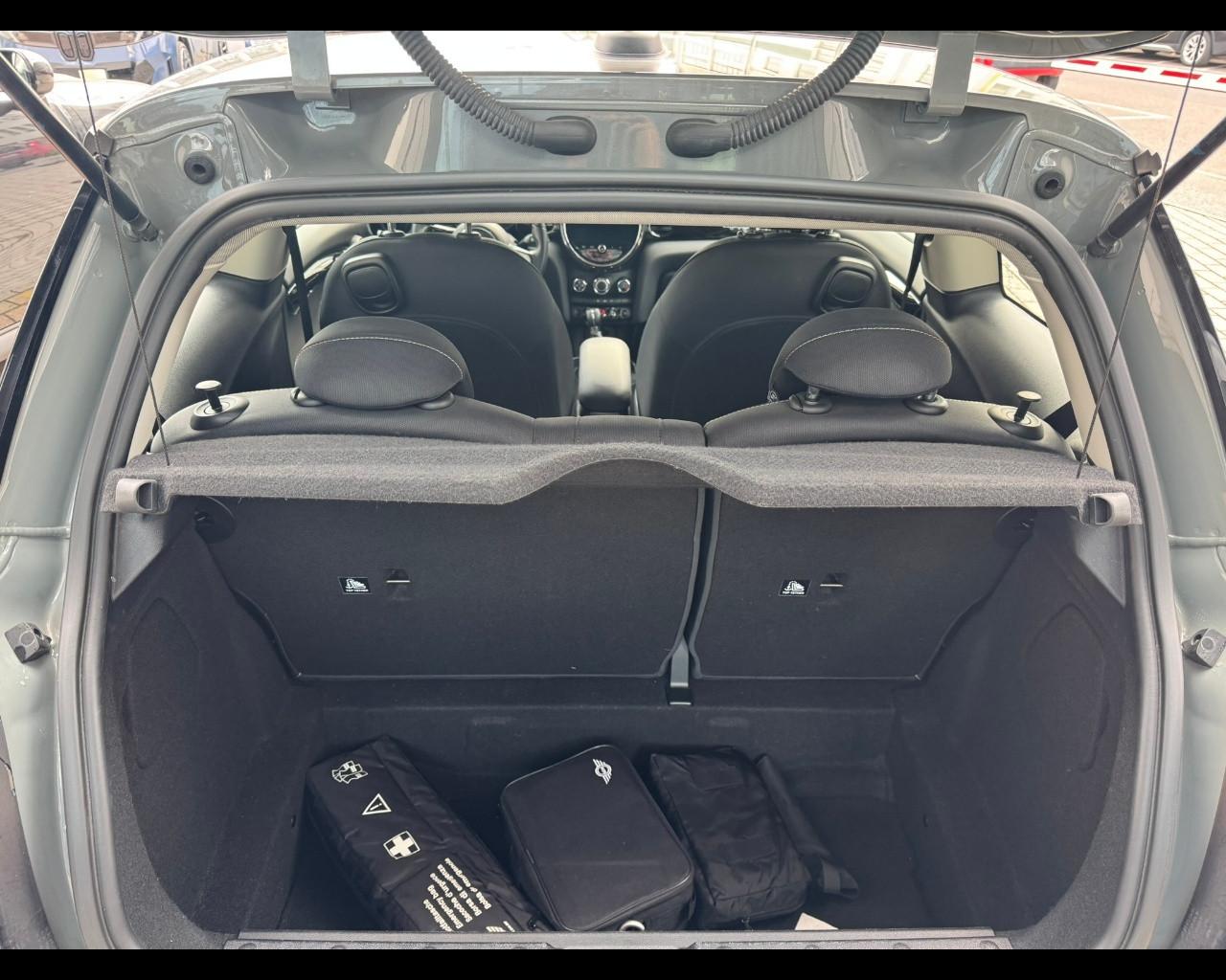 MINI Mini 4ª serie (F56) - Mini 1.5 One Camden Edition