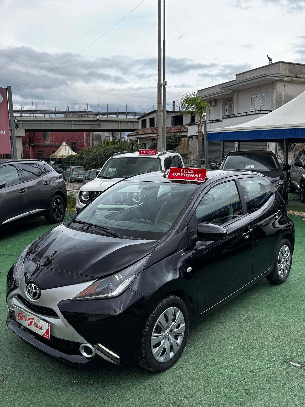 Toyota Aygo 1.0 VVT-i 69 CV 5 porte x-business