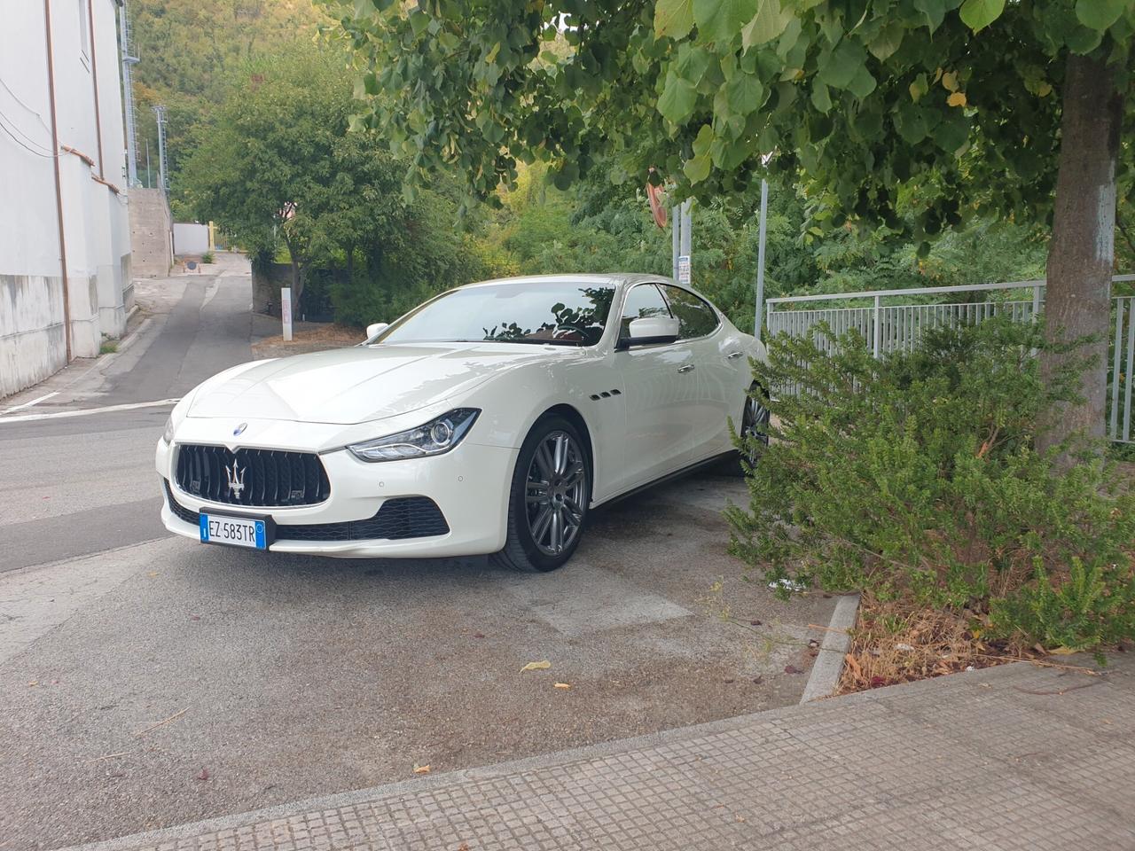 Maserati Ghibli Maserati Ghibli