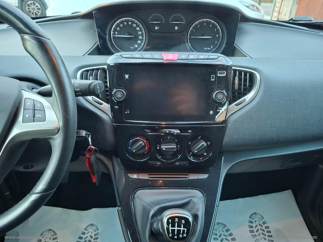 LANCIA Ypsilon 1.0 FireFly 5p.S&S Hybryd Gold