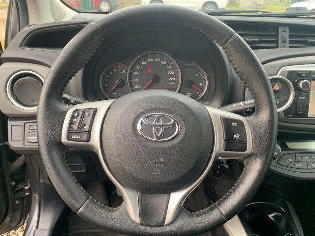 TOYOTA Yaris 1.0 5 porte Lounge