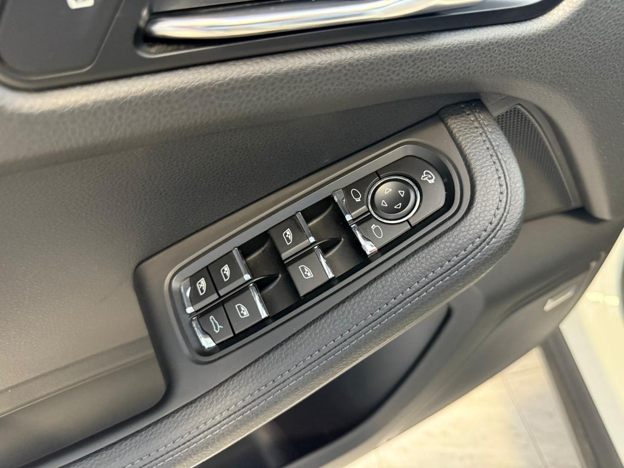 Porsche Macan TETTO NAVI 21” BOSE SPORT CHRONO