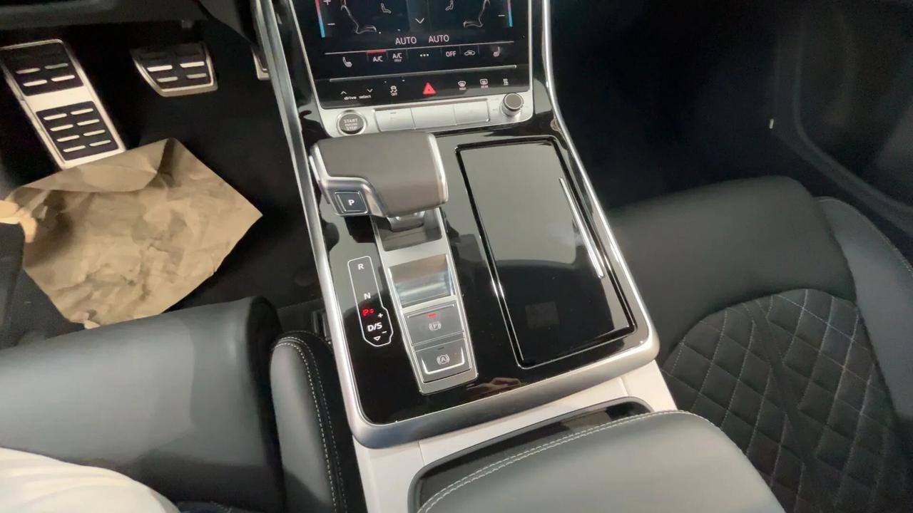 Audi Q8 3.0 tdi mhev S line quattro286cv auto