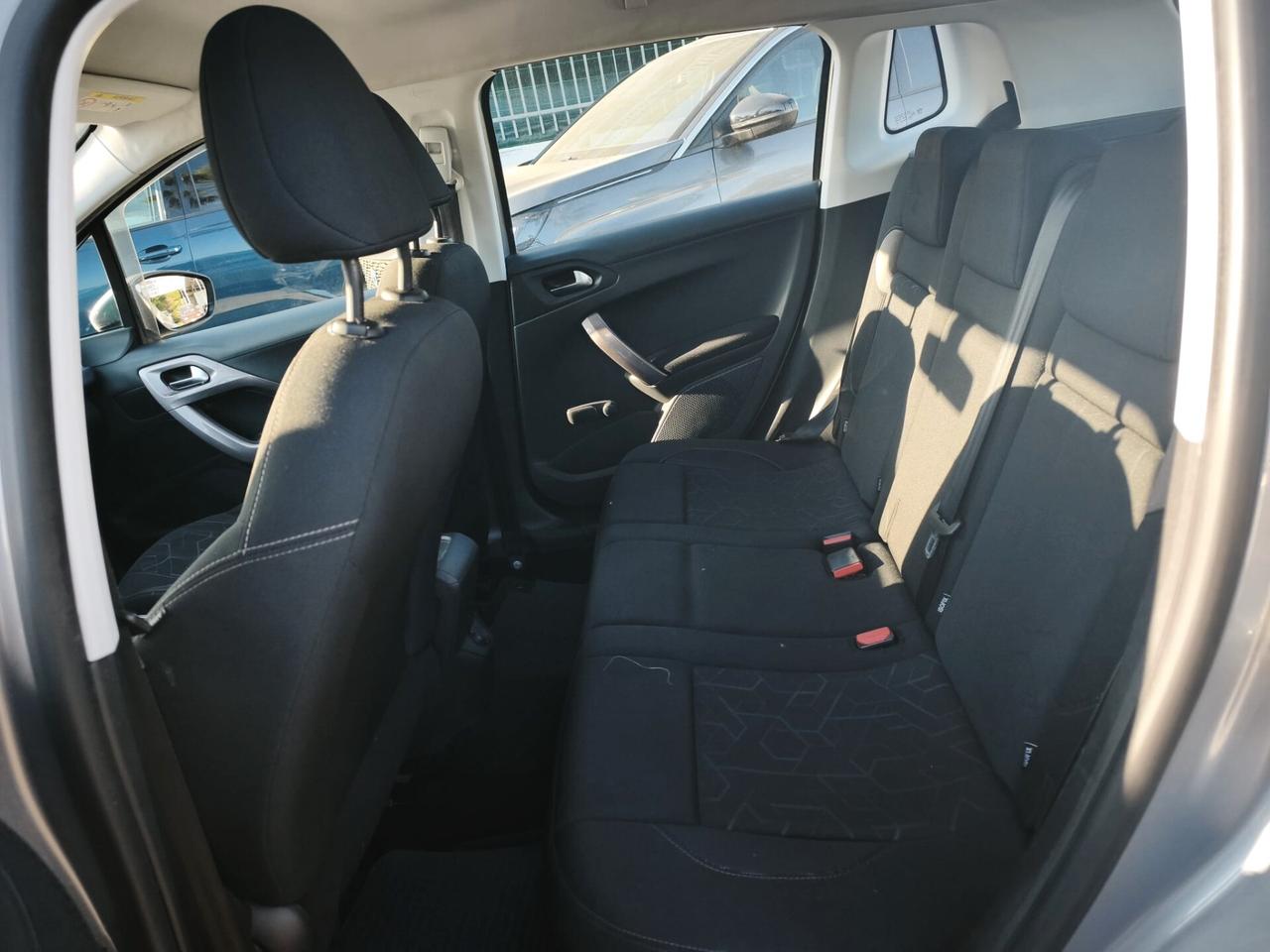 Peugeot 2008 PureTech 82 Access