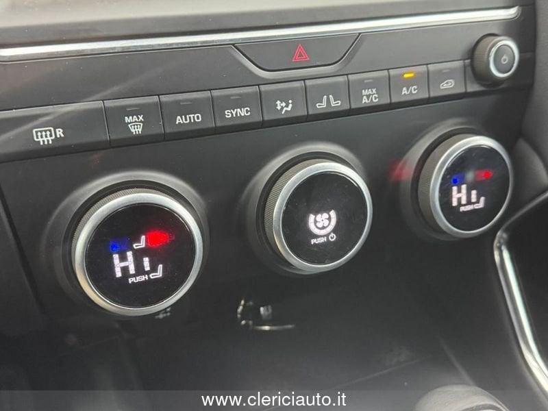 Jaguar E-Pace 2.0D 150 CV AWD aut. R-Dynamic S