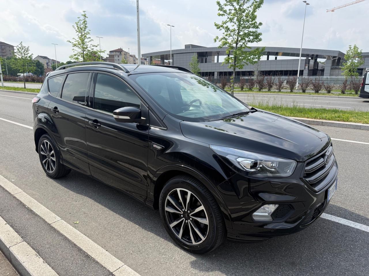Ford Kuga 1.5 TDCI 120 CV S&S 2WD ST-Line