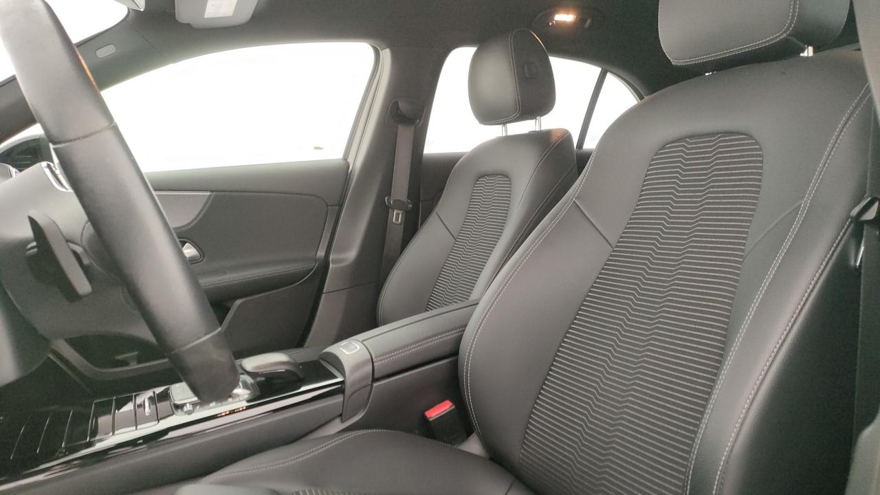 Mercedes-Benz A 180 d Sport Night edition auto