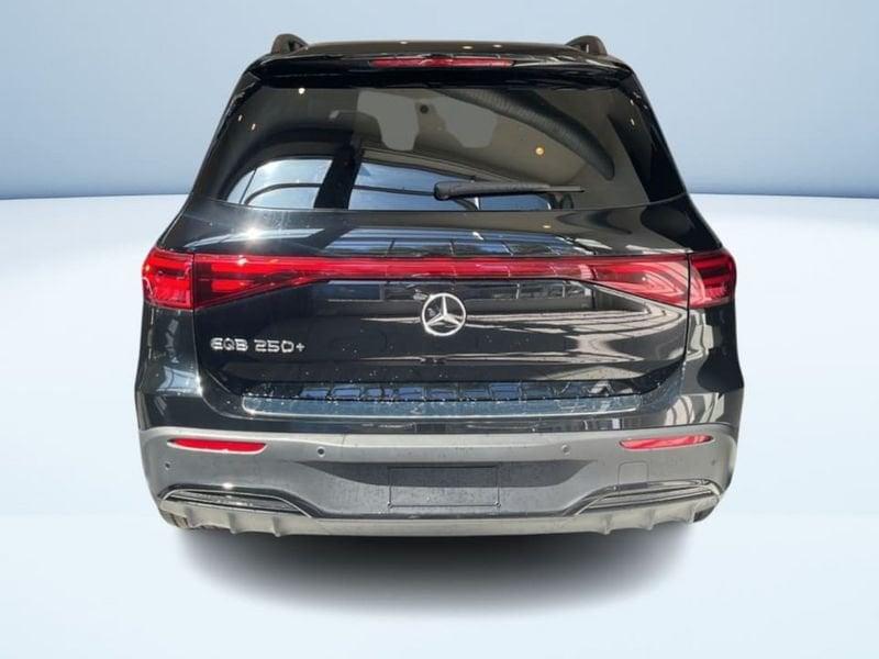 Mercedes-Benz EQB 250+ AMG Line Advanced