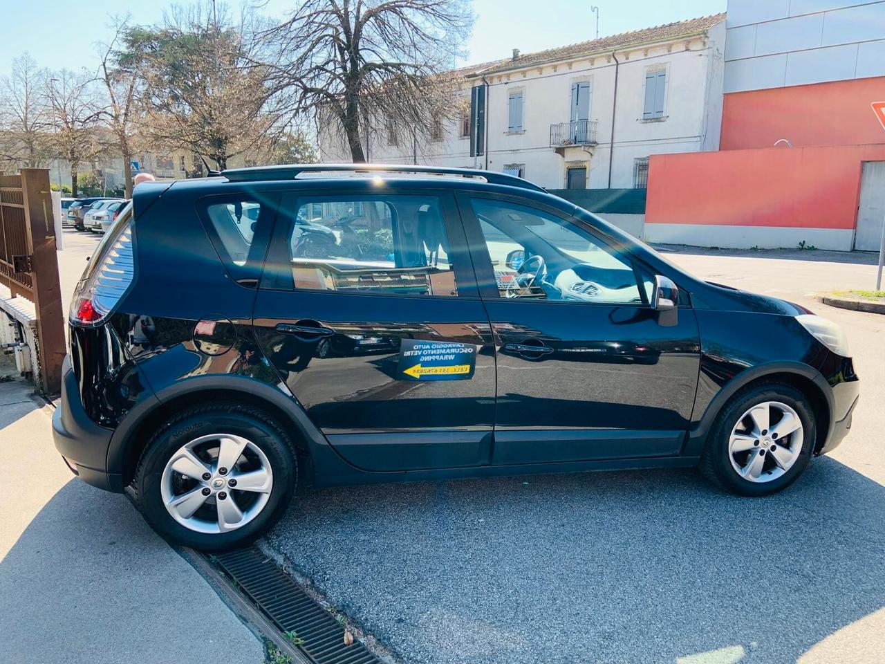 Renault Scenic xmod croos 1.5;Diesel 110cv