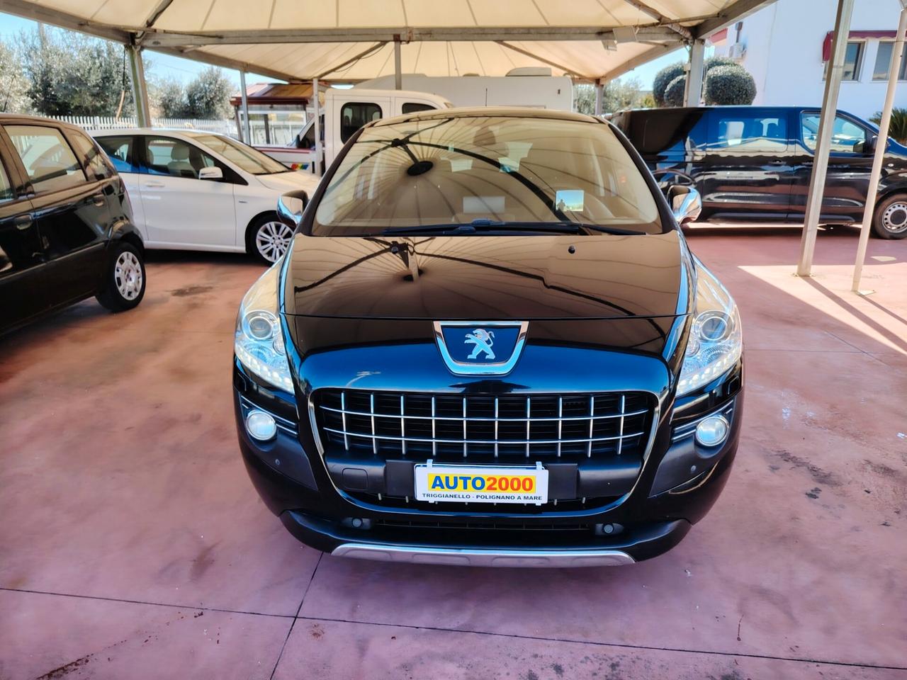 Peugeot 3008 HYbrid4 diesel full opt.