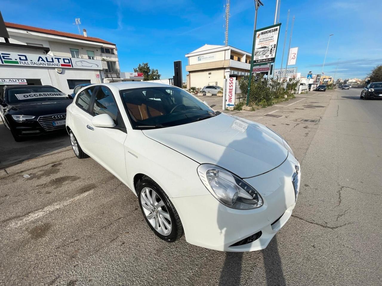 Alfa Romeo Giulietta 1.6 JTDm-2 105 CV Distinctive