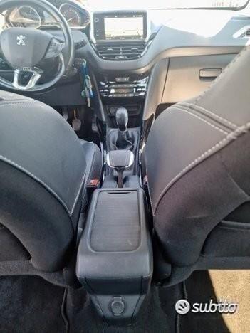 Peugeot 2008 1.5 Hdi Allure(GARANTITA-IVA INCL.)