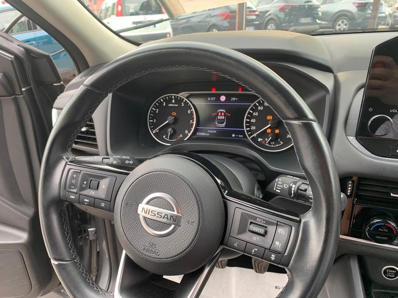 Nissan Qashqai MHEV 140 CV Business