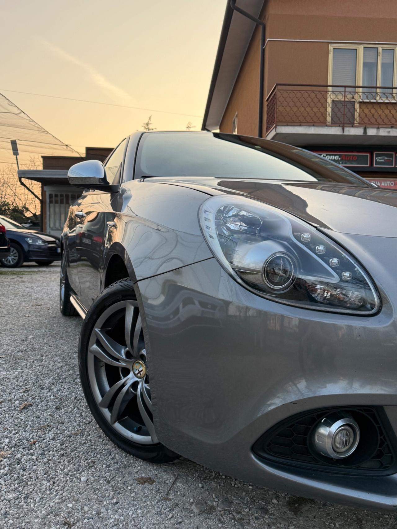 Alfa Romeo Giulietta 1.6 JTDm-2 105 CV Exclusive