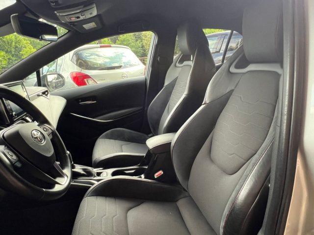 TOYOTA Corolla 2.0 Hybrid MoreBusiness