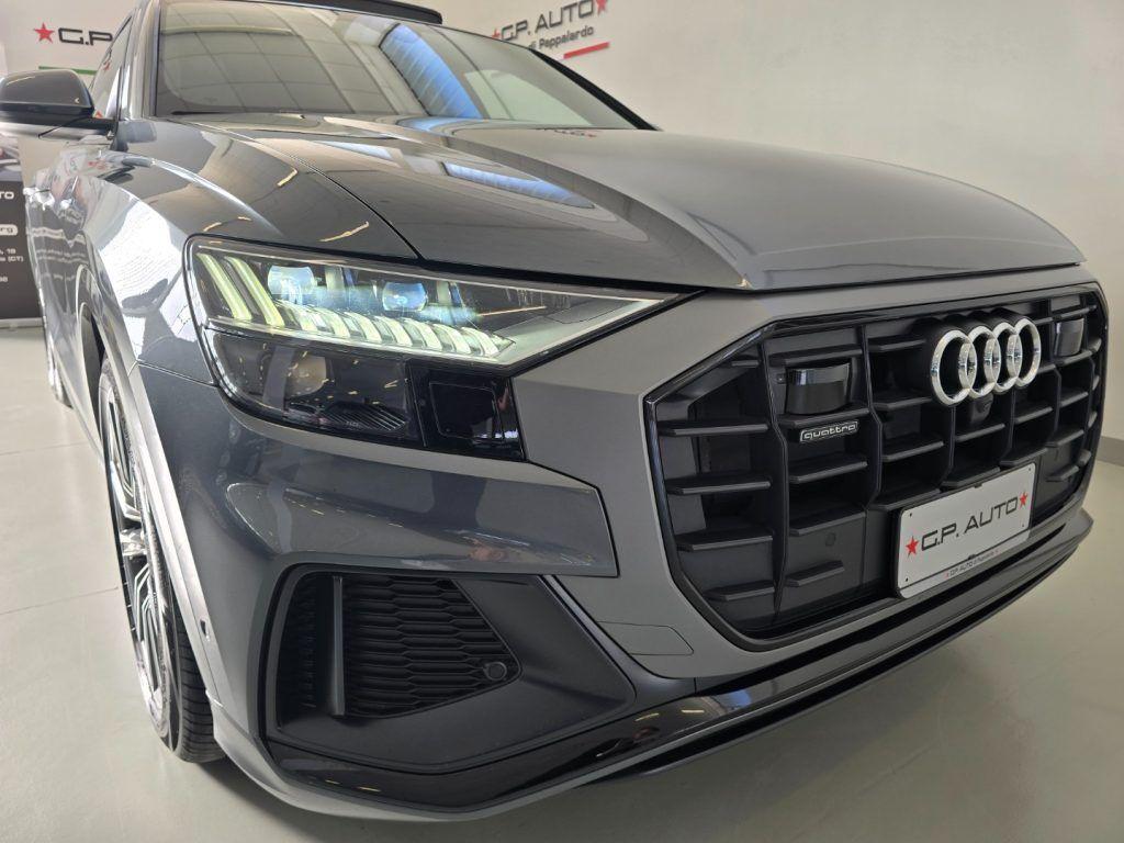 Audi Q8 50 TDI 286 CV quattro tiptronic Sport + Tetto