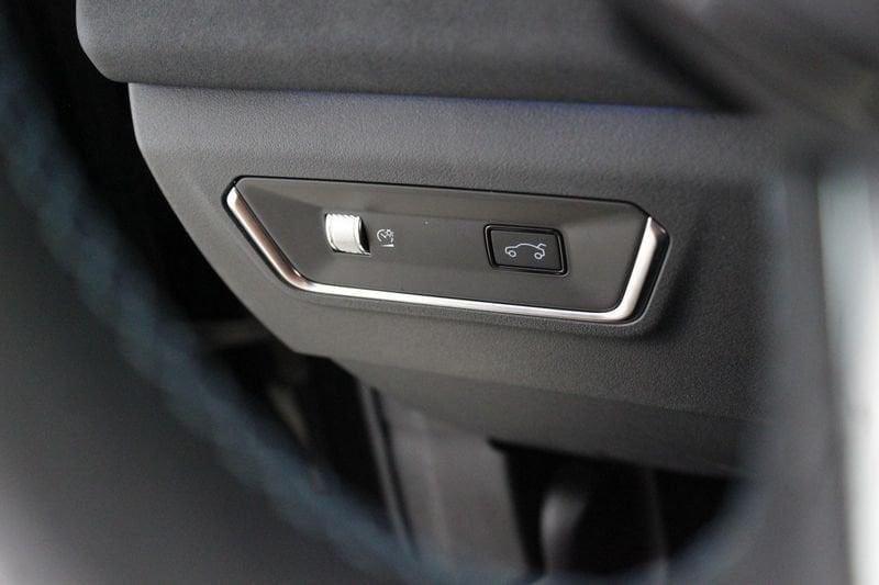 Lynk & Co 01 01 PHEV