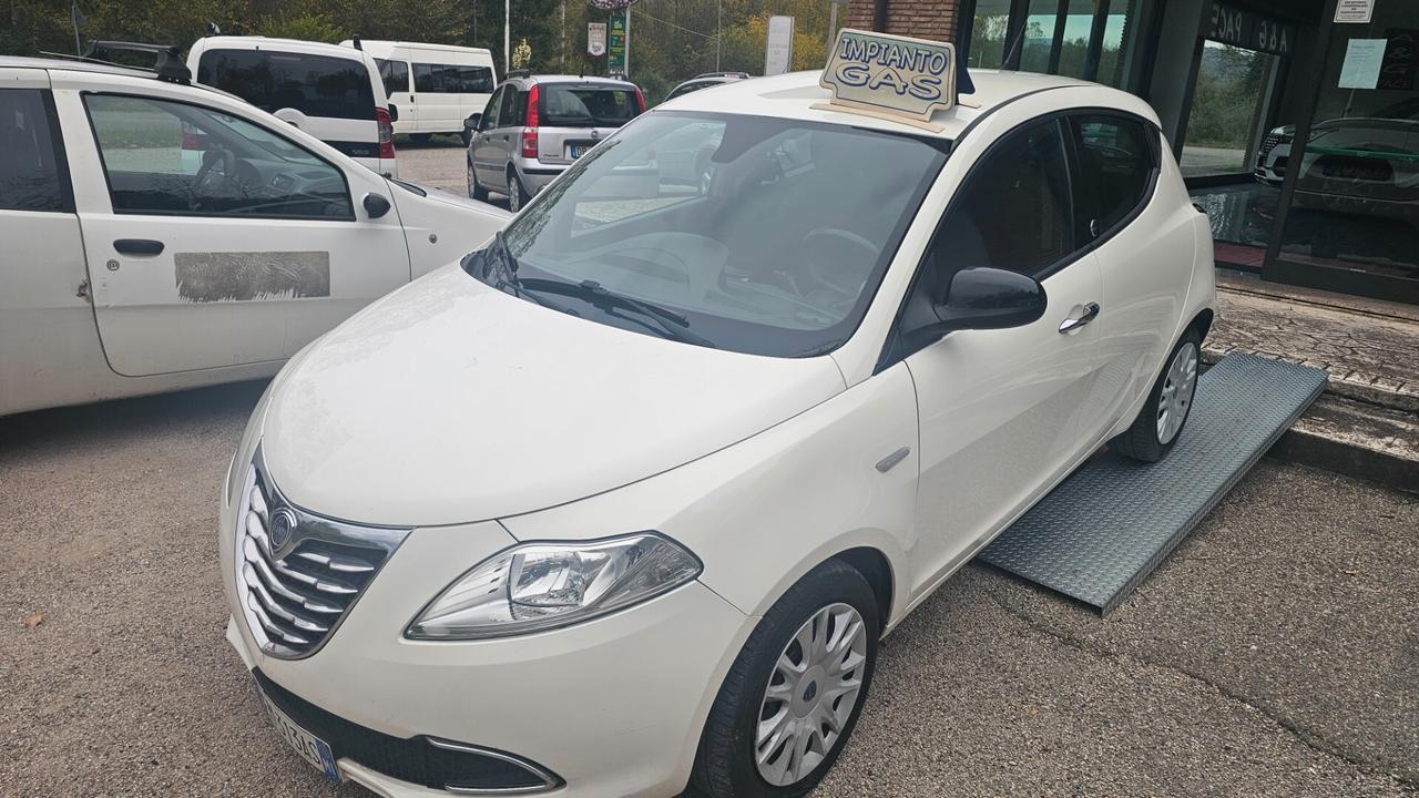 Lancia Ypsilon 1.2 69 CV 5 porte GPL Ecochic Gold