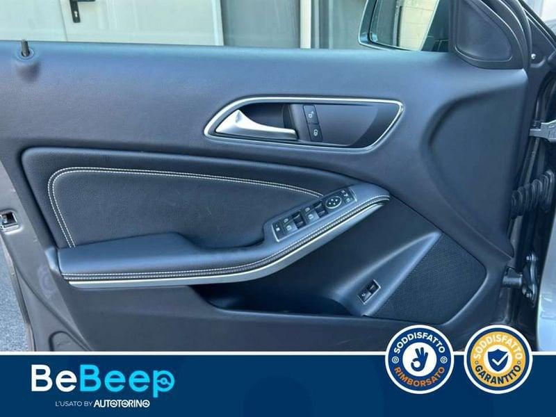 Mercedes-Benz GLA 200 D SPORT 4MATIC AUTO