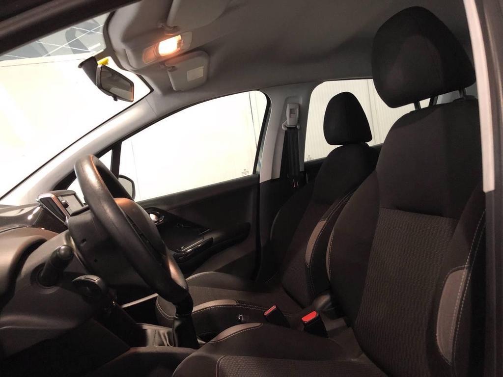 Peugeot 208 5 Porte 1.6 BlueHDi Allure