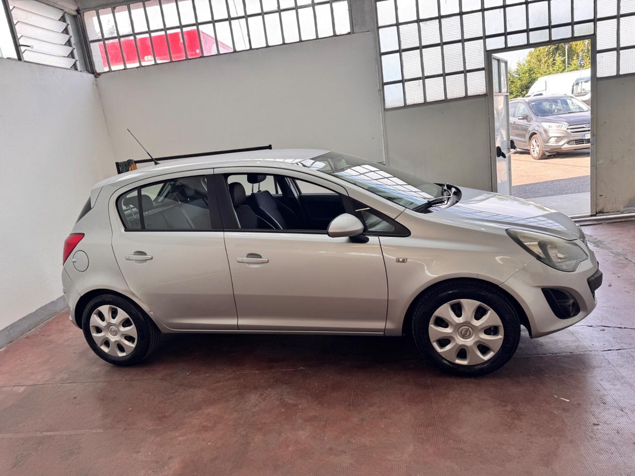 Opel Corsa 1.2 85CV 5 porte GPL-TECH Edition