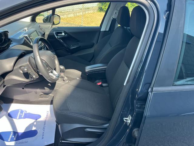 PEUGEOT 208 1° serie PureTech 82 5 porte Allure X neo patent.