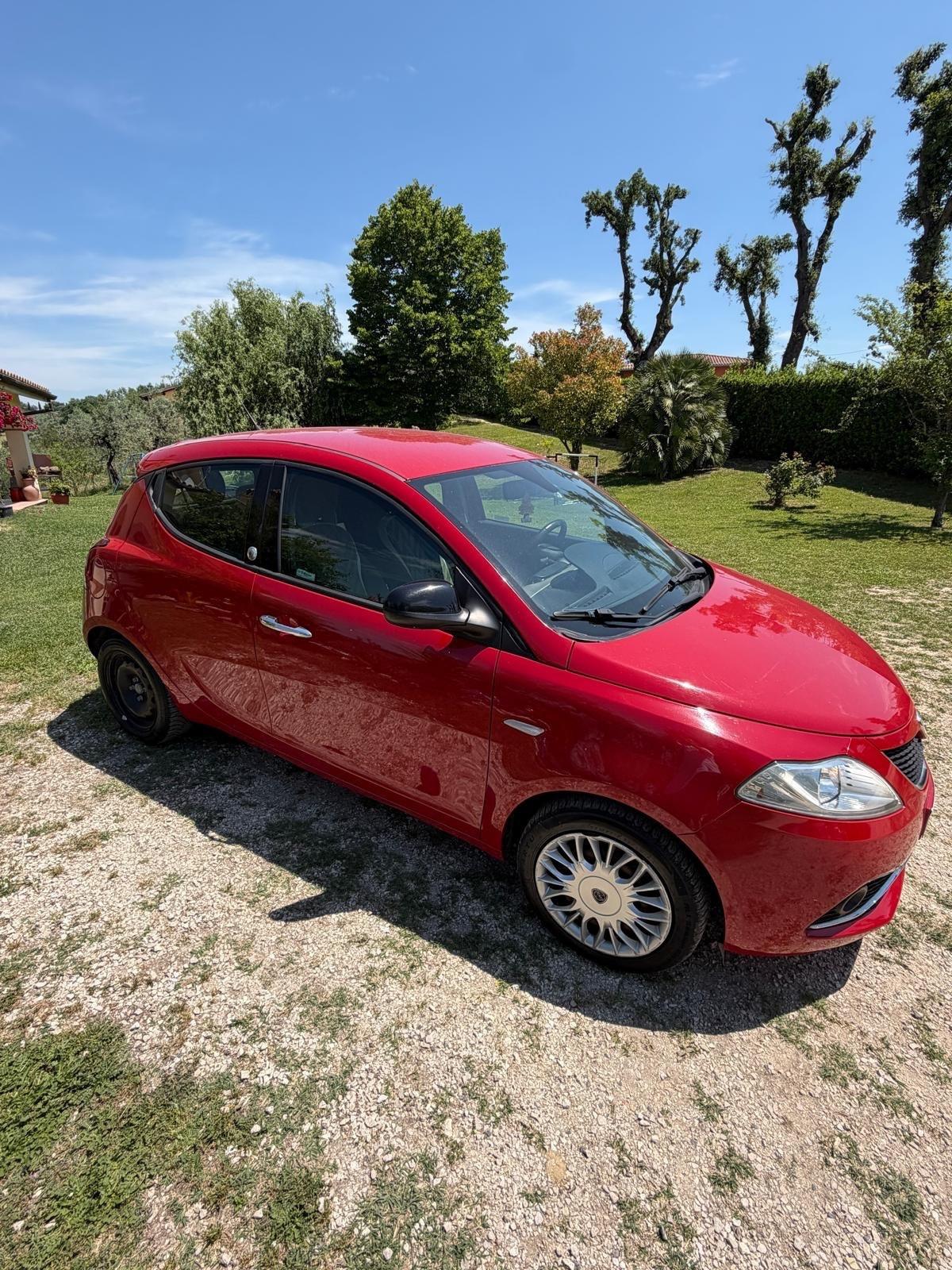 Lancia Ypsilon 1.2 69 CV 5 porte GPL Ecochic Unyca
