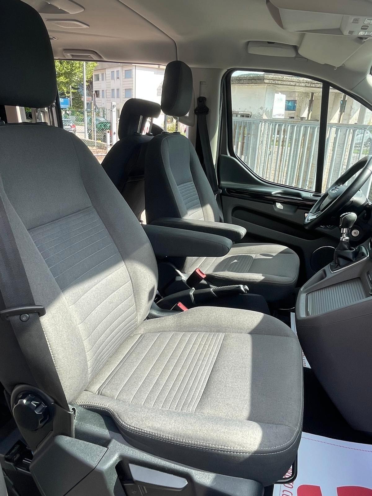 Ford Tourneo Custom 320 2.0 EcoBlue 185CV MHEV PC Titanium