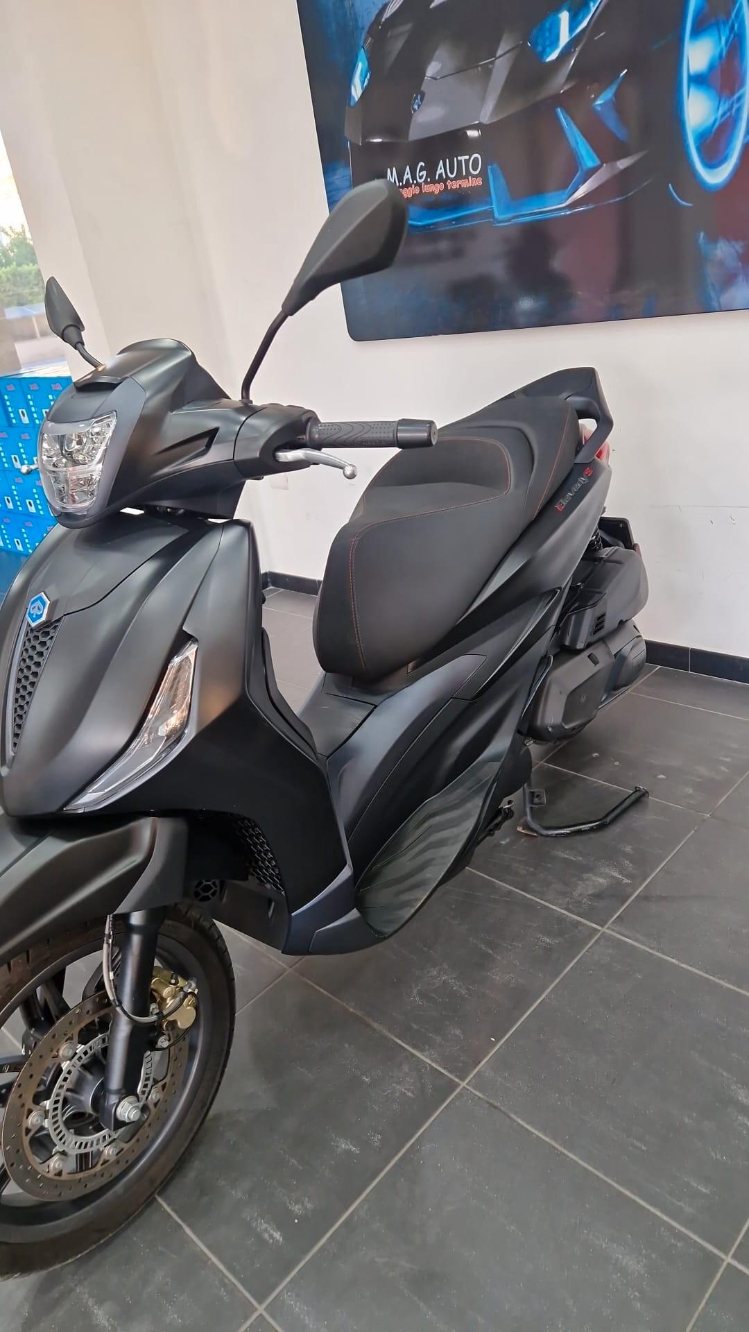 Piaggio Beverly 400