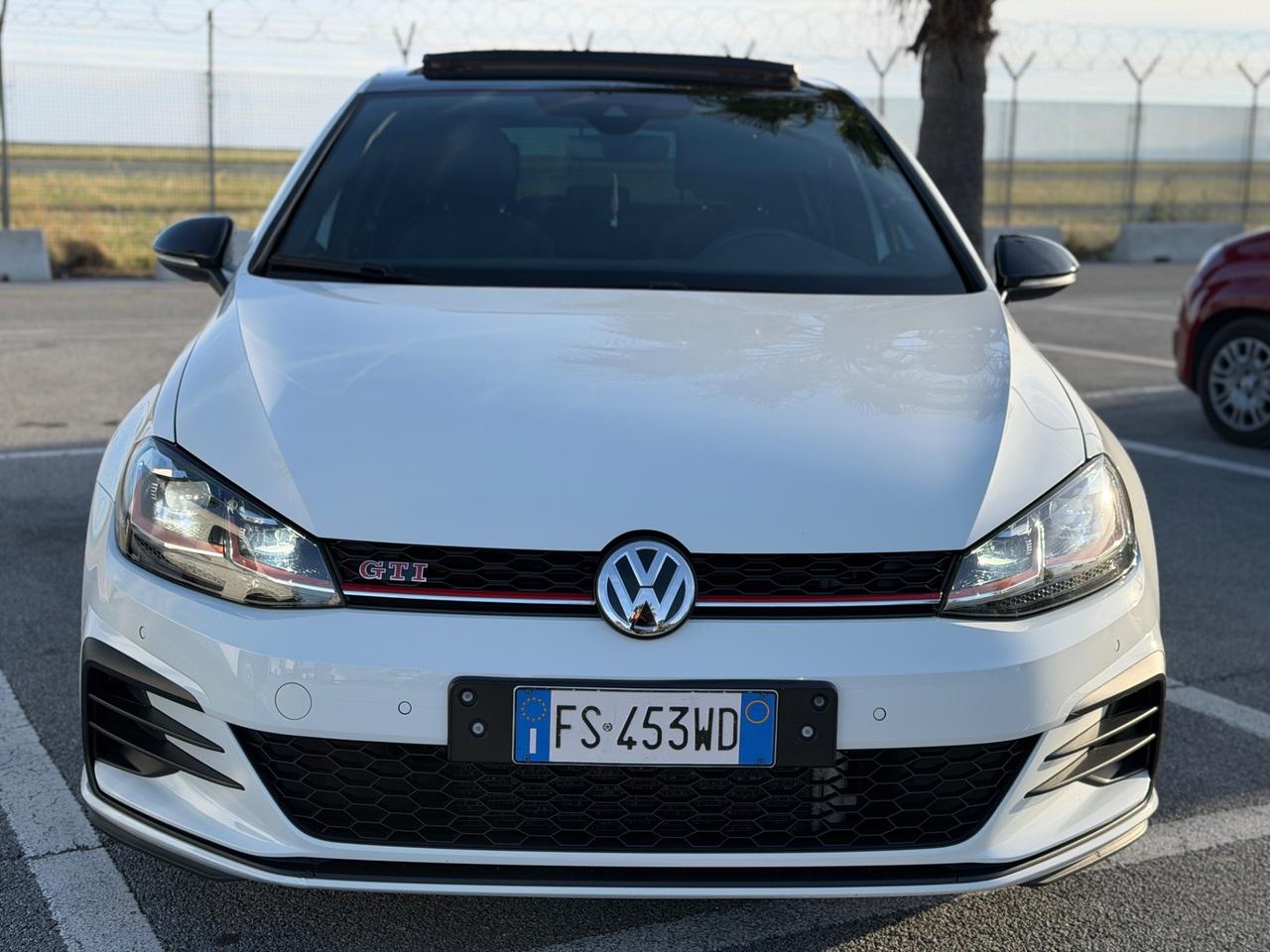 Volkswagen Golf GTI Performance 2.0 245 CV TSI DSG