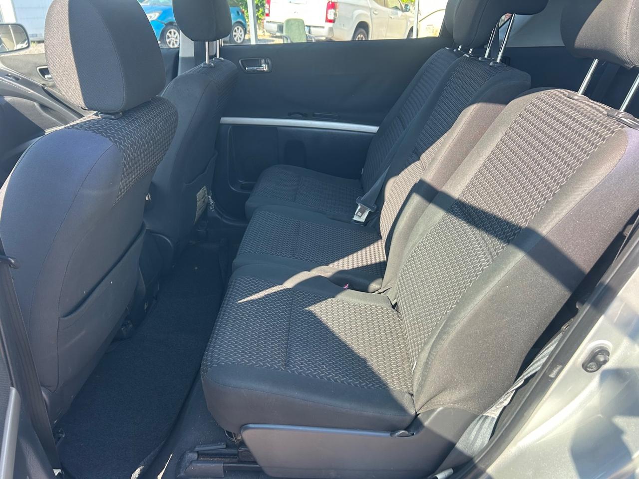 Toyota Corolla Verso 2.2 16V D-4D DPF Luna 7pti