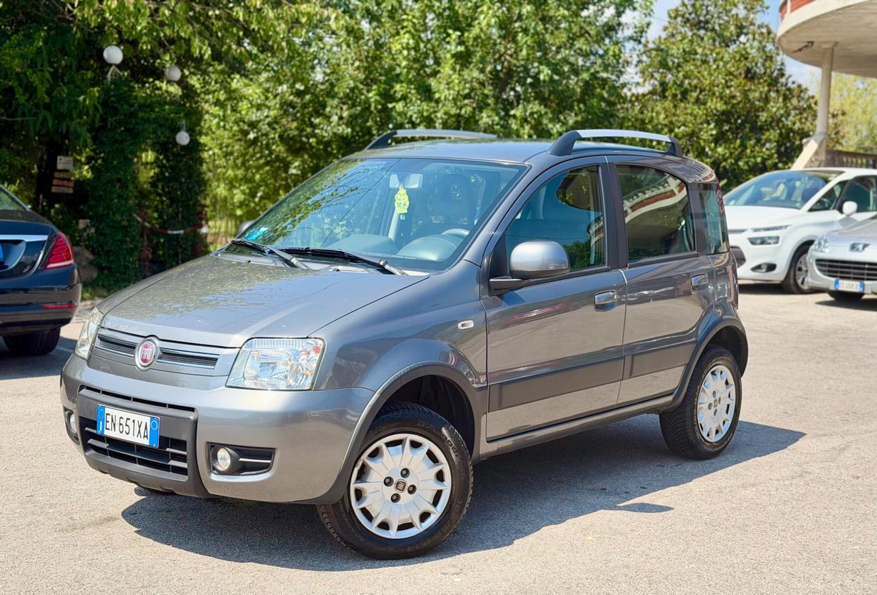 Fiat Panda 2012 1.2 4x4 Climbing OK NEOPATENTATI ! !b
