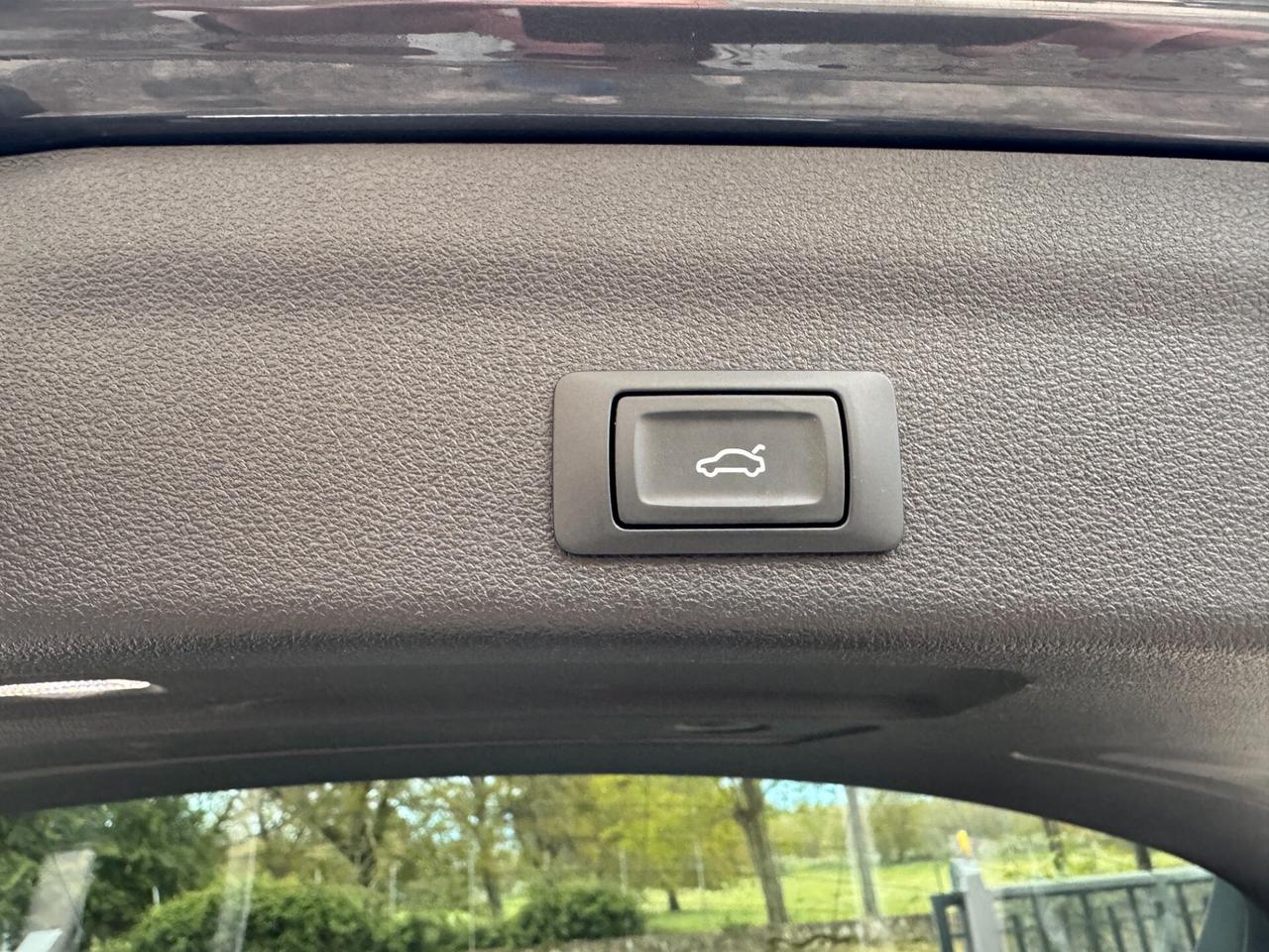 Audi A6 Avant 40 2.0 TDI S tronic Business Sport