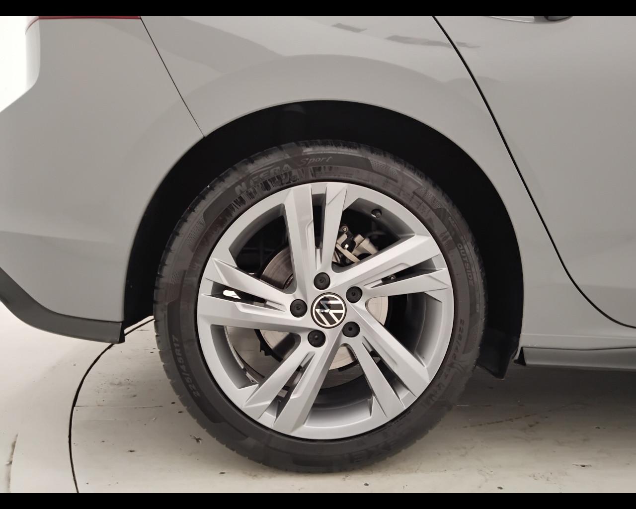 VOLKSWAGEN Golf VIII 2020 - Golf 1.5 tsi evo R-Line 130cv