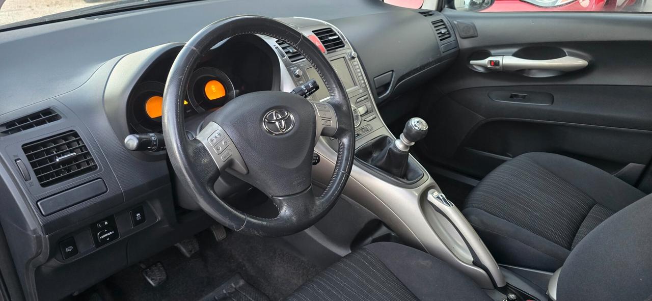 Toyota Auris 2.0 D-4D DPF 5 porte Sol