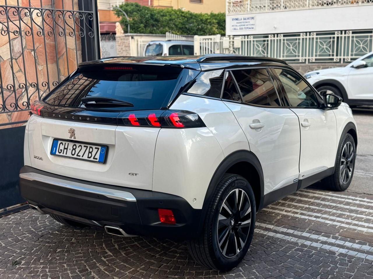 Peugeot 2008 BlueHDi 130 S&S EAT8 GT Pack