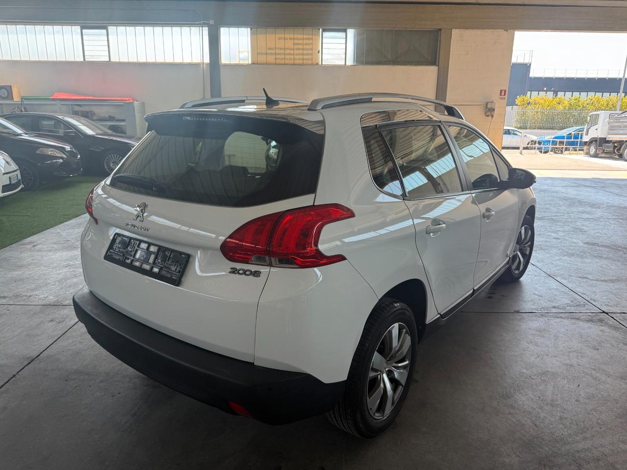 Peugeot 2008 PureTech 82 ETG5 S&S Allure