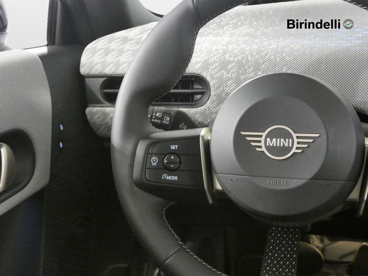 MINI Mini 5ª serie (F66) - Mini Cooper C Favoured