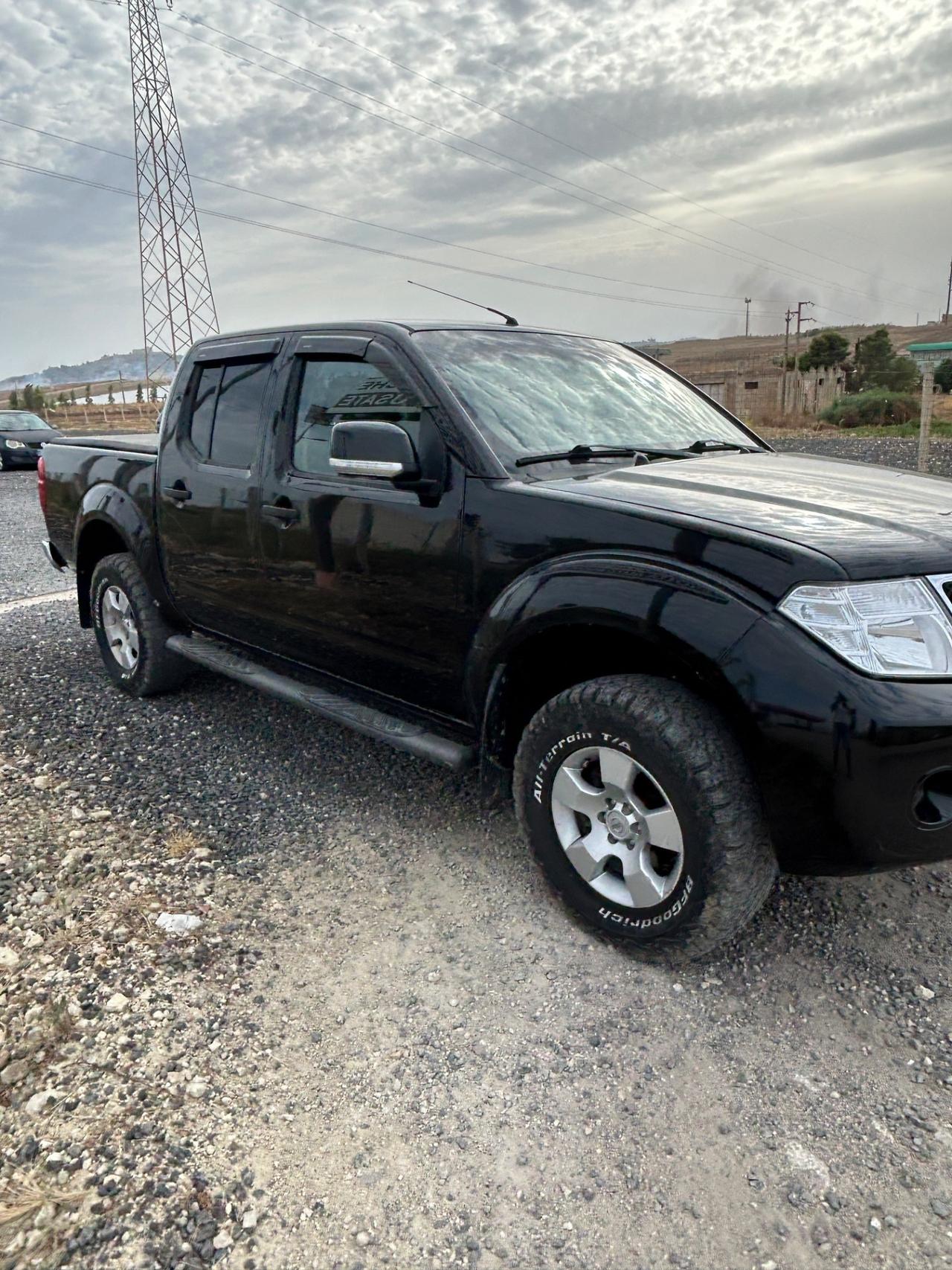 Nissan Navara 2.5 dCi 190CV 4 porte Double Cab XE