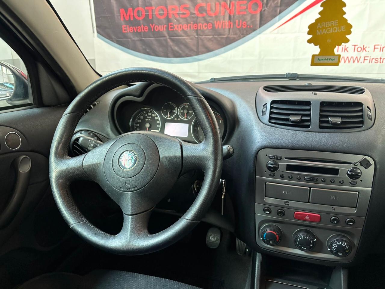 Alfa Romeo 147 1.9 JTD M-JET 16V 5 porte Dist.